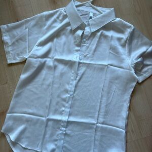 Classic White Women’s Shirt/Blouse